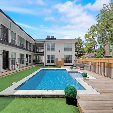 The Munger Proper + Spa Pool Apartment Dallas Exterior photo